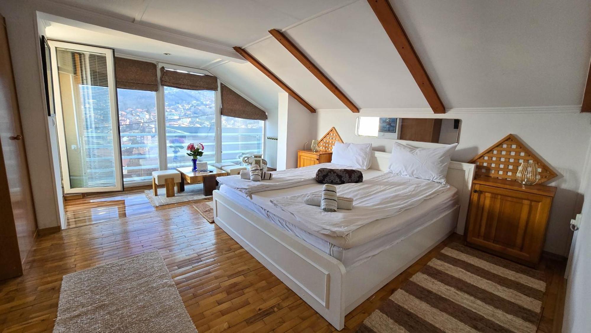 Old Town Apartment SJJ